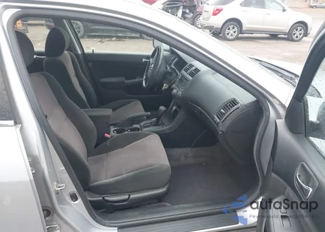 2004 Honda Accord 2.4 Lx from USA, damaged, VIN 1HGCM56364A077165